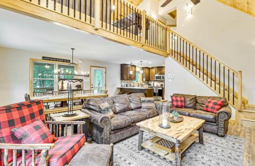 Albrightsville House | Lake Access and Hot Tub Forest-View Poconos Cabin