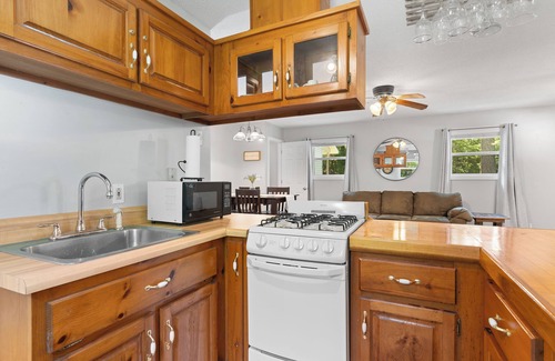 Hayesville House | Lake Access, Sleeps 5, Walking Distance to Hiking/Biking Trails