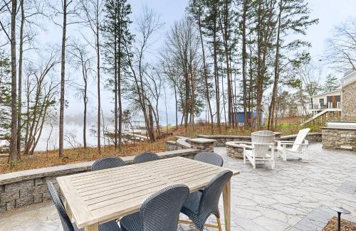 Mineral House | Lake Anna Treehouse