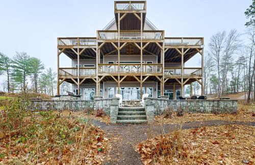 Mineral House | Lake Anna Treehouse