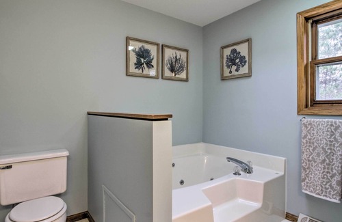 Rome House | Lake Arrowhead Getaway w/ Beach & Pool Access