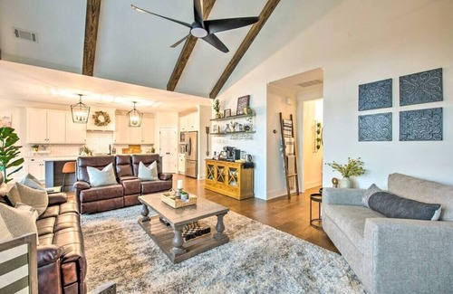 Waleska House | Lake Arrowhead Home w/Hot Tub & Gameroom!