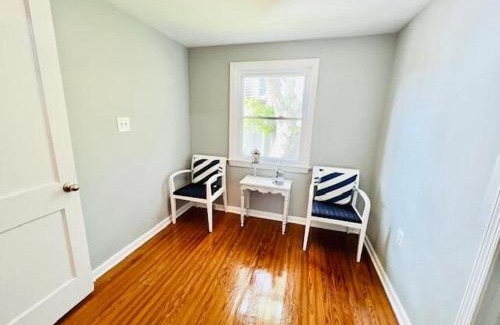 The Pines House | Lake avenue 23