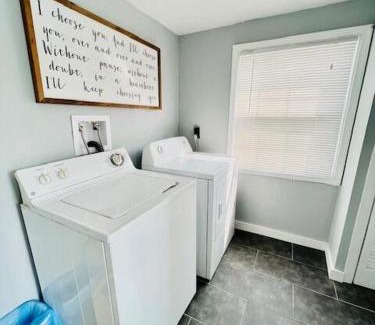 The Pines House | Lake avenue 23