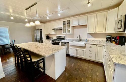 The Pines House | Lake avenue 45