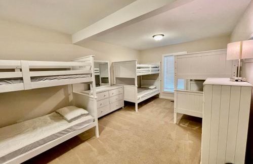 The Pines House | Lake avenue 45