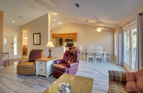Hot Springs Village House | Lake Balboa Access: Home w/Dock & Yard