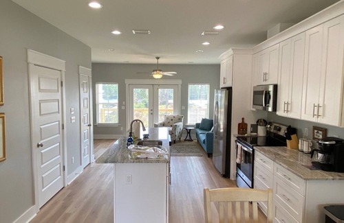 Carrabelle House | LAKE, BEACH, MARINA, FISHING, NATURE HIKING, THIS HOME HAS IT ALL!