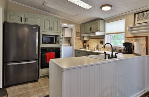 Crystal Beach House | Lake Bomoseen Bungalow: 3BR/3BA. Private Boat Dock