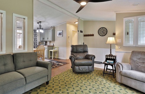 Crystal Beach House | Lake Bomoseen Bungalow: 3BR/3BA. Private Boat Dock