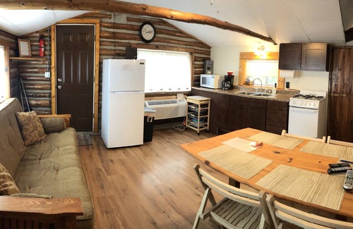 Mayfield Cabin | Lake Cabin Resort Cabin 4 on Fife Lake