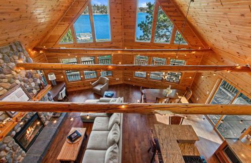 Nekoosa House | Lake Camelot Cabin