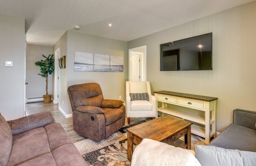 North Hero House | Lake Champlain Getaway w/ Deck + Fire Pit!