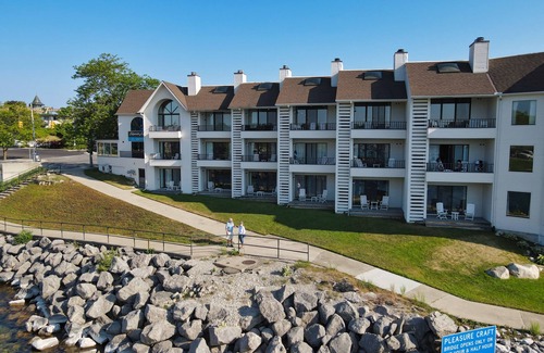 Charlevoix Condo | Lake Charlevoix Views | Private Balcony | Pool, Hot Tub, Sauna | Sleeps 4