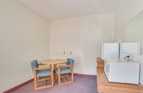Lake City Apartment | Lake City Studio: Walk to Engelwood Beach & Town
