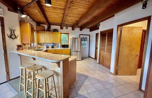 Coeur d'Alene Cabin | Lake Coeur d'Alene Family-friendly cabin