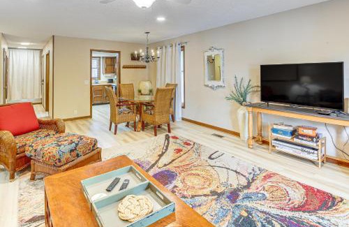 Hot Springs Village House | Lake Desoto Townhome Swim Dock, Pets Welcome!