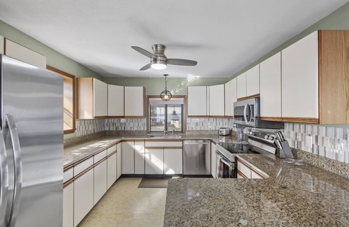 Tavares House | Lake Dora/Canal House Exceptional views! Close to downtown Tavares & Mount Dora!