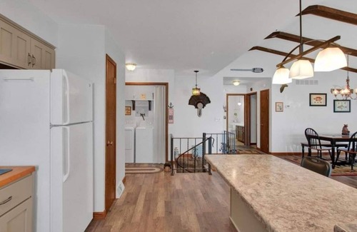 Mosinee House | Lake Dubay - Private Beach, Pontoon, Ski, Granite Peak, Sentry World, EV Charger