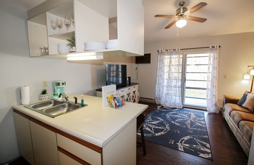 Oak Harbor Condo | Lake Erie Escape! 1 Bed Condo in Green Cove. Minutes from Magee Marsh!