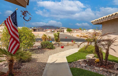 Lake Havasu City House | Lake Escape.Pool, Spa, Lake View, Pet Friendly