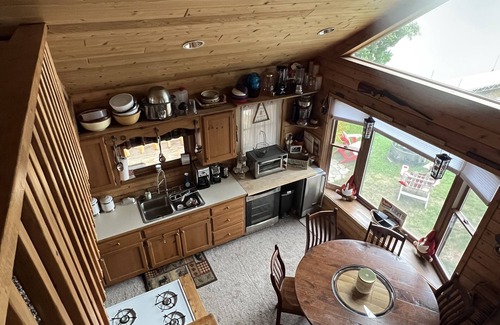 Stone Lake Cabin | Lake Front Cabin steps off Big Sissabagama Lake with NEW Fitness Center & Sauna!