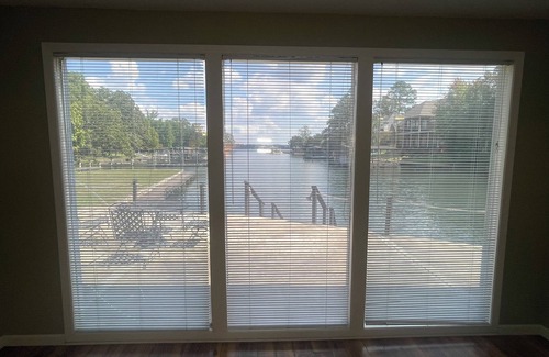 Tanglewood Estates House | Lake Front Cozy Home in Quiet Cove with 2 Boat Slips