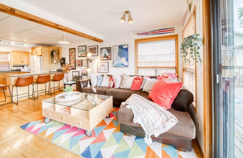 Chestermere House | Lake front cozy property in chestermere