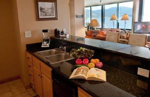 Brockway House | Lake Front home with a view #65