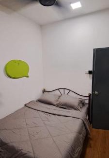 Cyberjaya Apartment | Lake front homestay Cyberjaya
