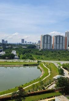 Cyberjaya Apartment | Lake front homestay Cyberjaya