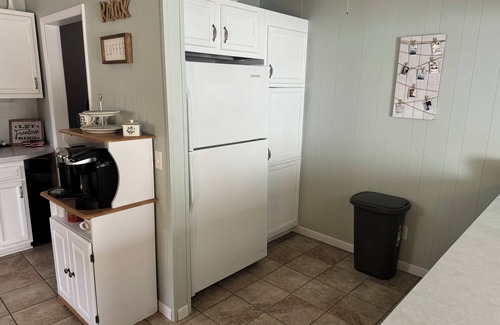 Mecosta House | Lake Front House on Tri-Lakes, championship golf, kayaks, paddle boards, pontoon