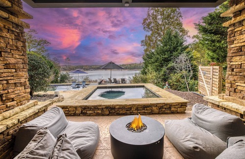 Blue Ridge Cabin | Lake Front Luxury Pool Hot tub Movie Theater Gym