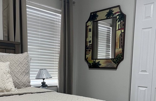 North Lauderdale House | Lake Front Peace