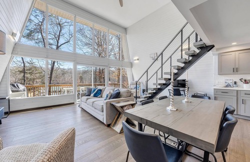 Moneta House | Lake Front, Private Dock