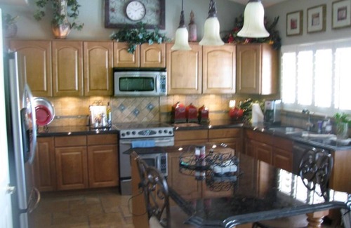 Desert Harbor House | LAKE FRONT RESORT HOME Diving Pool Private Boat and Dock Lake Fishing