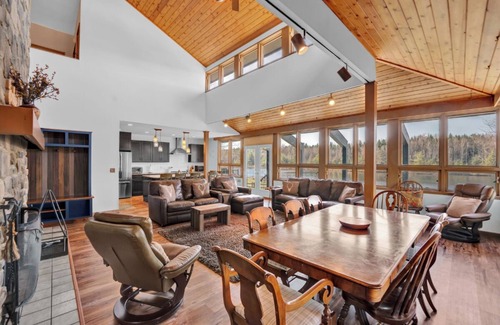 Albrightsville House | Lake Front - Spacious - Outdoor
