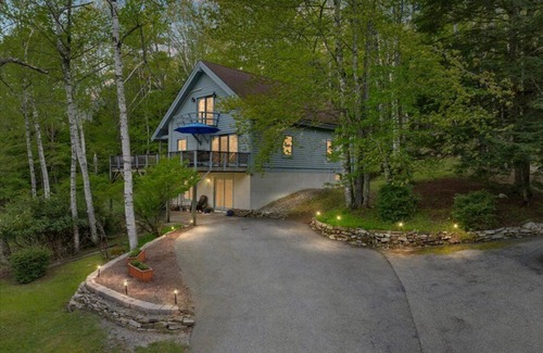 Warrensburg Cabin | Lake George Mountain Chalet on 2.45 acres with Fall Foliage, grill & fire pit.