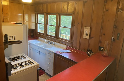 Crestline Cabin | Lake Gregory Getaway