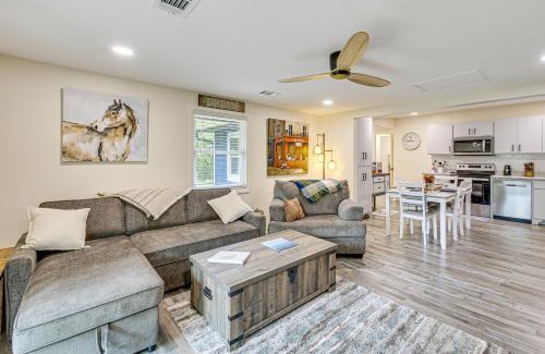 Rockwell House | Lake Hamilton Retreat with Kayaks and Spacious Yard!