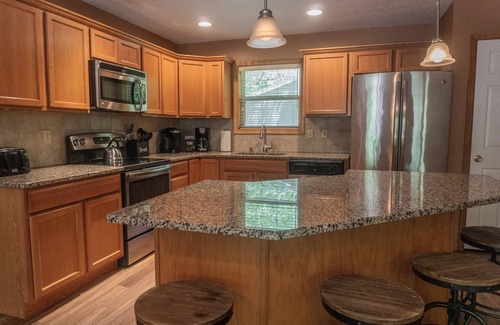 Lake Harmony Estates House | Lake Harmony Area - Beach AccessnAmazing Game Room & Tons of Room for Everyone