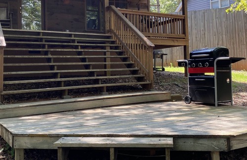 Reed Creek House | Lake Hartwell Cabin - Dock. Firepit. Private Boat Ramp. Secluded. Deep cove.