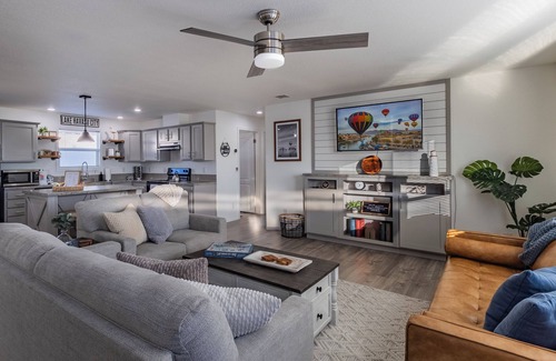 Desert Hills House | Lake Havasu 3BR Home w/Boat Parking, Lake Views + Snowbird Long-Term Welcome