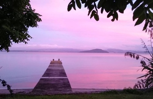 Hamurana House | Lake Haven - Lake Edge
