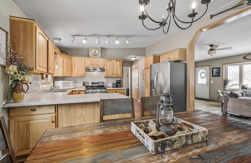 Pequot Lakes House | Lake Home, 5 min to Nisswa, Close to Paul Bunyan State Trail! Near shops & golf!