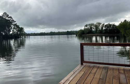 Decatur House | Lake home on Chickamauga Lake/Tennessee River.nDriveway leads to boat ramp.