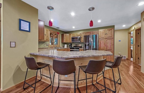Presque Isle House | Lake Home Perfection! Kayak I Swim I Snowmobile