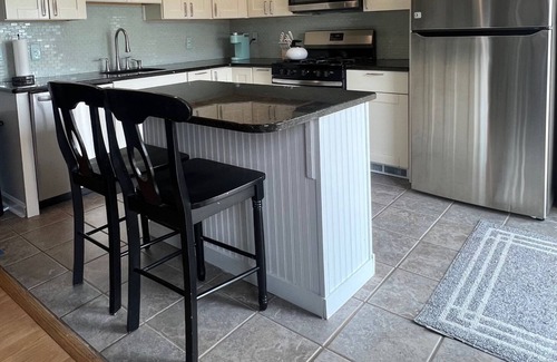 Lake Hopatcong House | Lake Hopatcong lakefront - WIFI, kayaks, paddleboards included