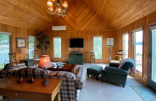 Leesburg House | Lake House Getaway on Beautiful Weiss Lake