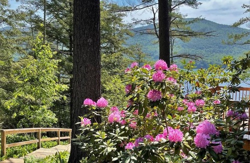 Bolton Landing House | Lake House in Bolton Landing on Lake George: Boat Rentals, Paddle Boards, Pool